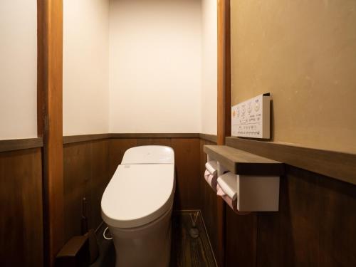 Inase Otsu Machiya Bed & Breakfast - Tap to explore photos