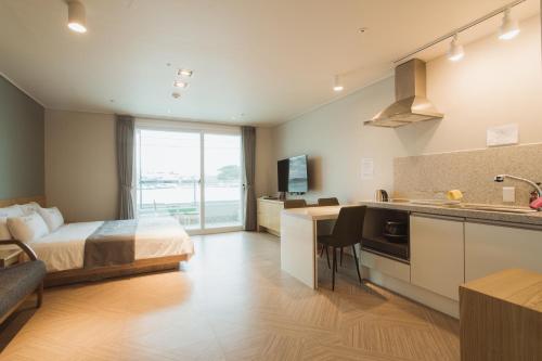 Lium Spa Hostel in Yeosu-si