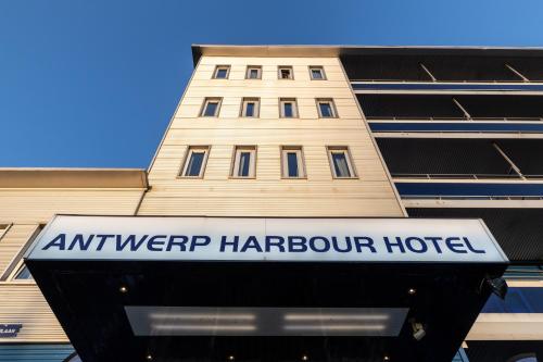Antwerp Harbour Hotel - image 5