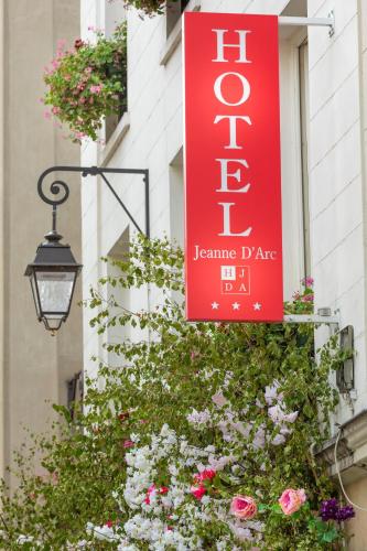 Entrance, Hotel Jeanne d'Arc Le Marais in 4th - The Marais
