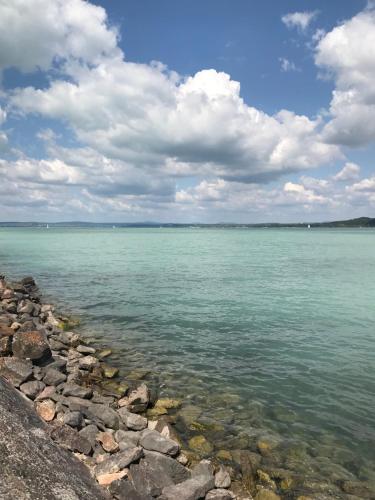 Strand, Lily House in Balatonvilágos
