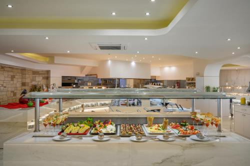 Food and beverages, Vantaris Palace in Gerogioupoli
