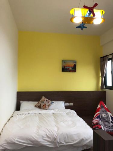3 double beds