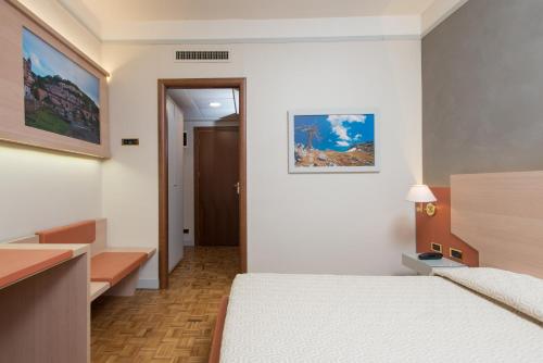 Hotel San Francesco - Tap to explore photos