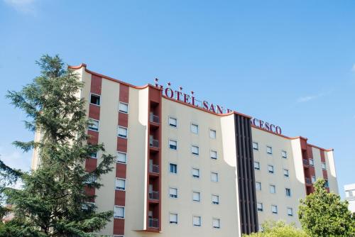 Hotel San Francesco - Tap to explore photos