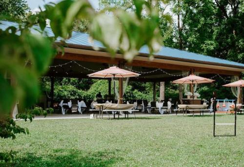Banquet hall, Bicentennial Inn in Buckhannon (WV)