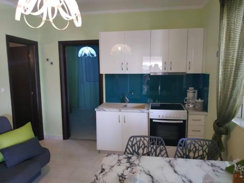  Olive Tree Green Apartment, Pension in Nafplio bei Dhalamanára