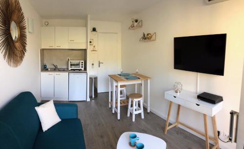 Studio moderne avec balcon au cœur du centre ville