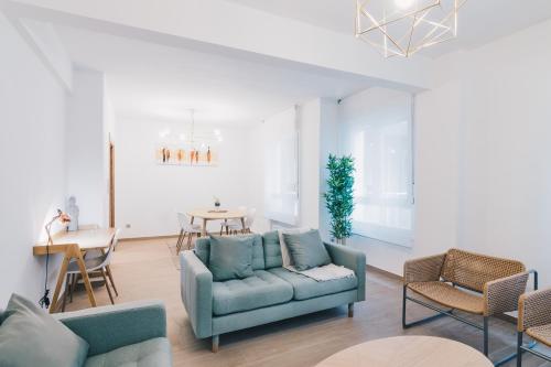 Amalur apartment by People Rentals, Бильбао (фото 3)