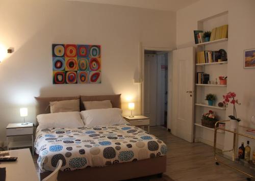  Sara's Studio Apartment Ponte Vecchio, Pension in Florenz