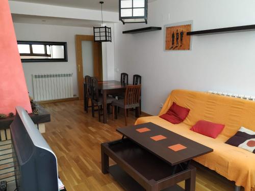  Apartamento Nicomar in Escarrilla