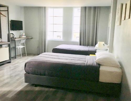 room detail thumbnail 0