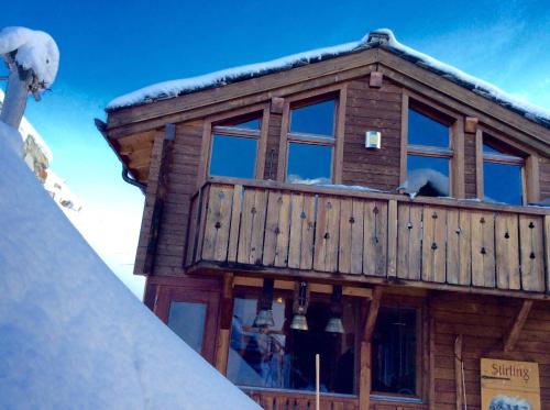 Stirling Luxury Chalet - image 14