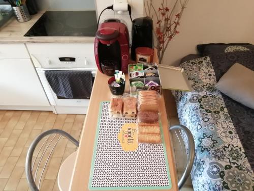 Facilities, appartement type f2 proche PARIS 25 KM in Andilly