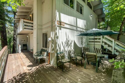Black Oak Hideaway - image 2