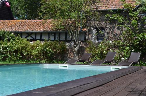 المرافق, B&B La tour blanche in Forest Montiers