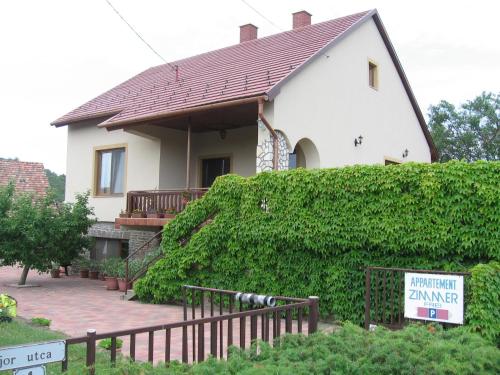  Boglárka Apartman, Pension in Tihany