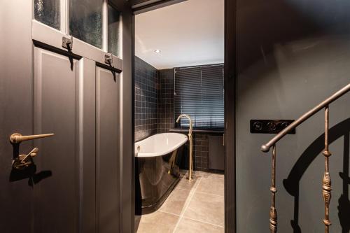 213737956 Boutique Hotel The Craftsmen