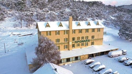 Sponars Chalet - Accommodation - Perisher Valley