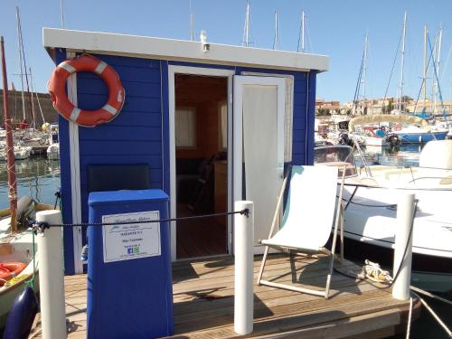  House Boat Blue Dolphin, Alghero bei Cheremule