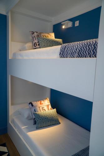 ZIGZAG HOSTEL - main image
