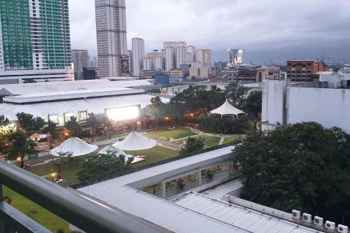 MANDALUYONG 2 Br w 2 Queen, 50HDtv across Shangrila Mall, Manila (fotografie 6)