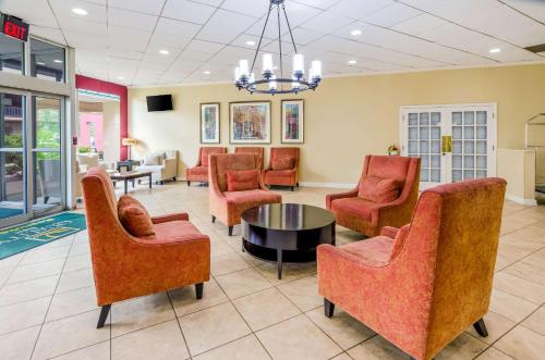 Quality Inn Roanoke Airport