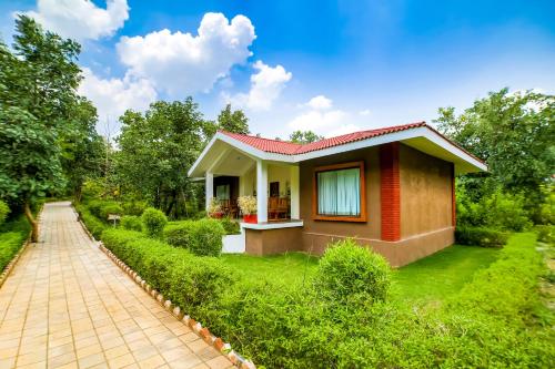 Lemon Tree Wildlife Resort, Bandhavgarh - khitouli