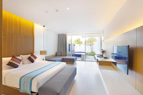 room detail thumbnail 0