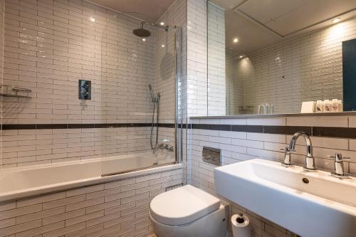 The Brook Green Hotel - image 11