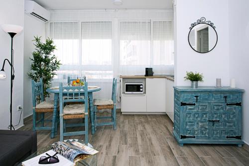  MONKÓ - BLUE TOSCANA, POOL & CENTER APARTMENT o in Torremolinos