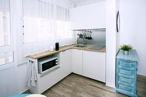  MONKÓ - BLUE TOSCANA, POOL & CENTER APARTMENT o in Torremolinos