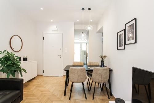 Peaceful 2BD Apartment in Kolonaki by UPSTREET - image 12