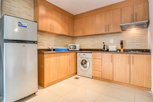Studio Apartment in Lincoln Park A by Deluxe Holiday Homes