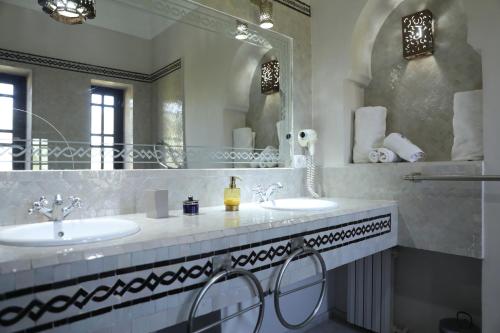 Suite with Terrace image 10