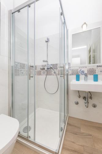 Studio Apartment image 4