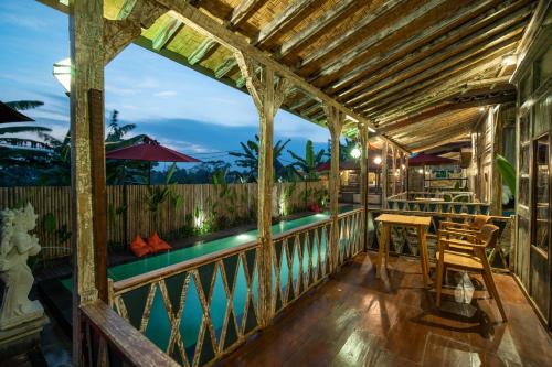 Ubud Lestari Villa - Tap to explore photos