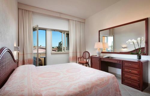 Gabbiano Azzurro Hotel & Suites in Golfo Aranci