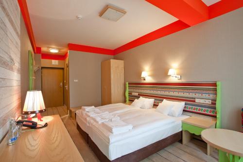 2 twin beds