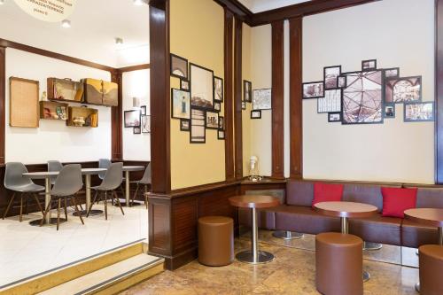 Food and beverages, B&B Hotel Napoli in Stazione Centrale