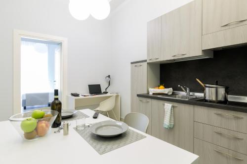 Dioniso’s Luxury Apartments Municipio - image 4