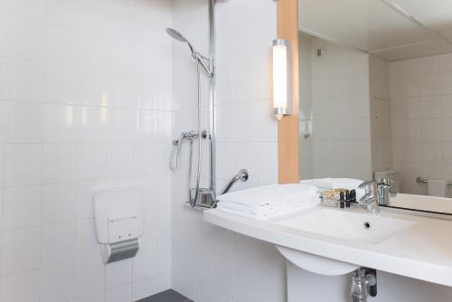 ibis Paris Vanves Parc des Expositions - image 5