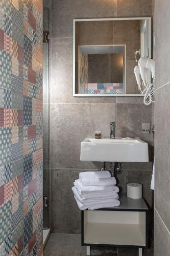 Residence Filmare - image 8