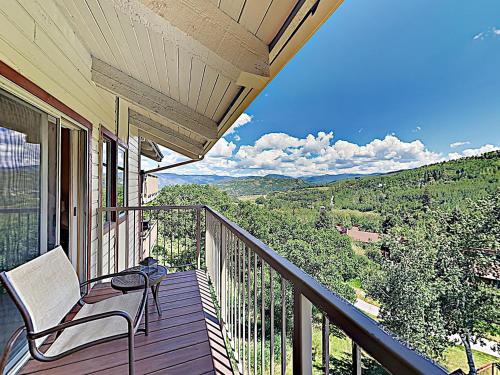 New Listing! Mountain-View Retreat WithPool Hot Tub Condo - image 5