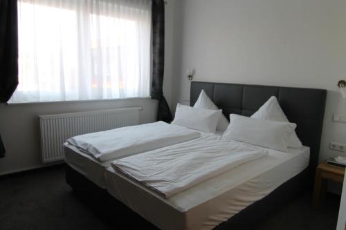 Hotel & Restaurant Blume, Wolfsburg