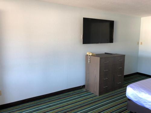 Brookings Inn Resort - image 7