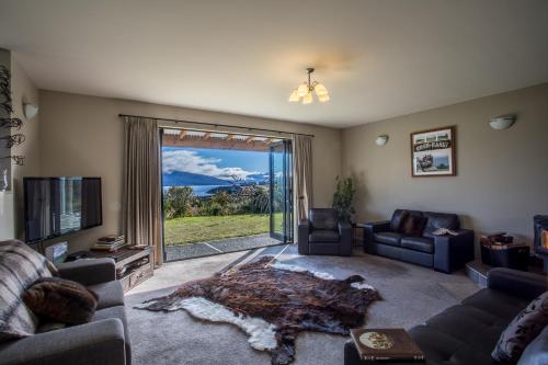 Loch Vista Bed & Breakfast - Accommodation - Te Anau