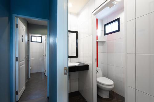 iNest Poshtel thumbnail 3