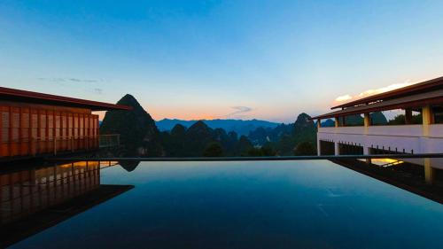 Misty Wonderland ,Yangshuo Xingping - 전망