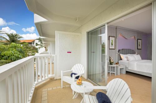 room detail thumbnail 1